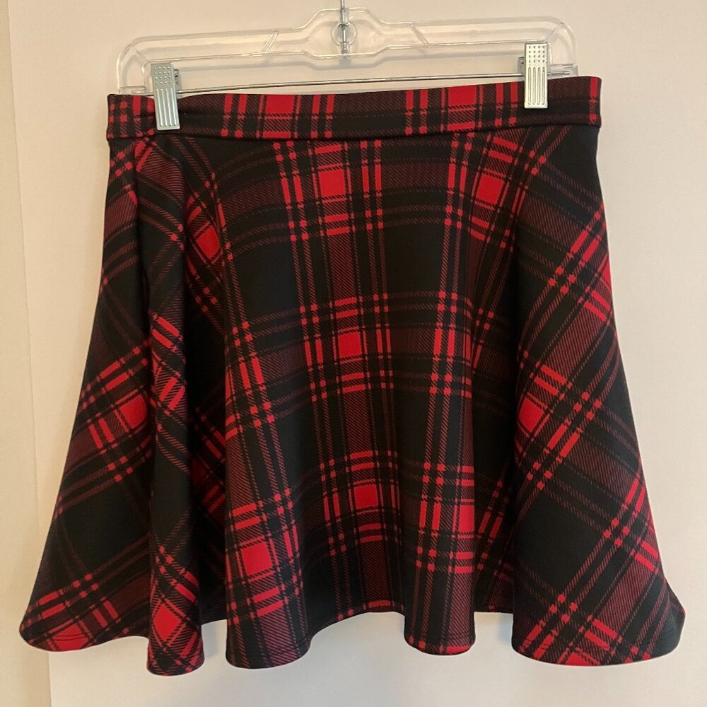 Hot Topic Red & Black Plaid Mini Skirt Size Medium